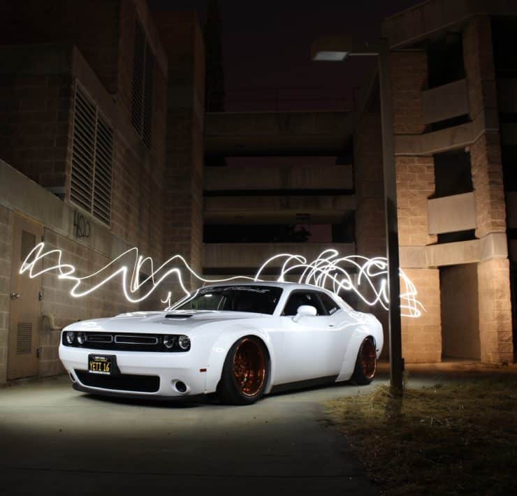 white sports coupe 733745