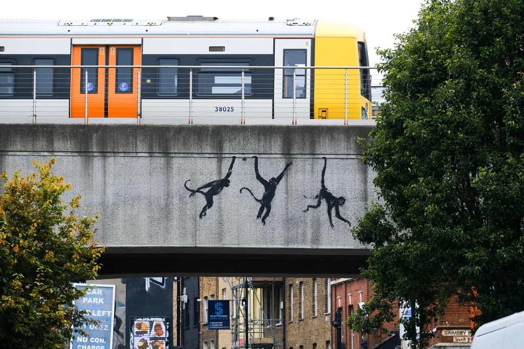 a bridge in brick lane