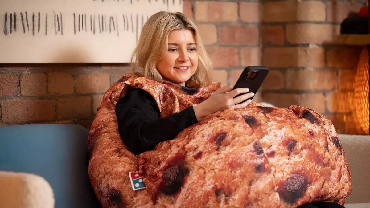 0 dominos creates cosy cookie wearable beanbag to help brits snuggle up at home 1