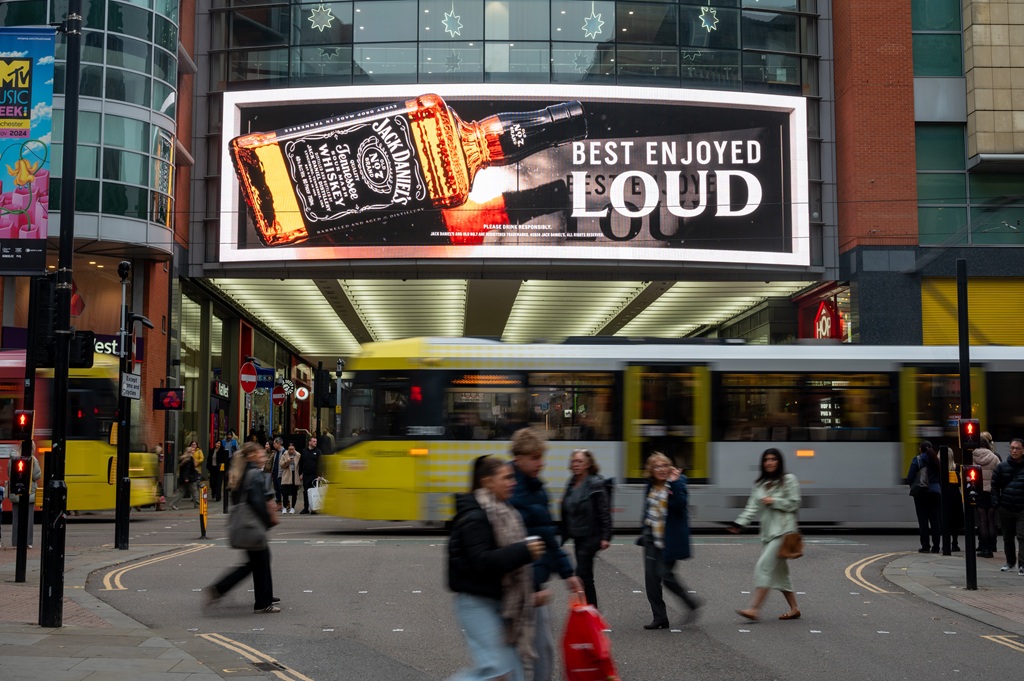Измерены дивиденды размещения в премиальных локациях 1 jack daniels arndale nov 24 494