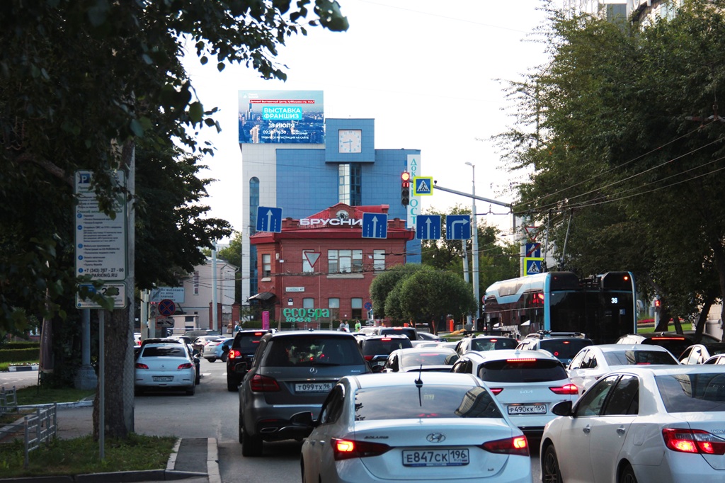 GMG расширяет медиапространство Нижнего Новгорода: запуск нового медиафасада 4 ekat 2