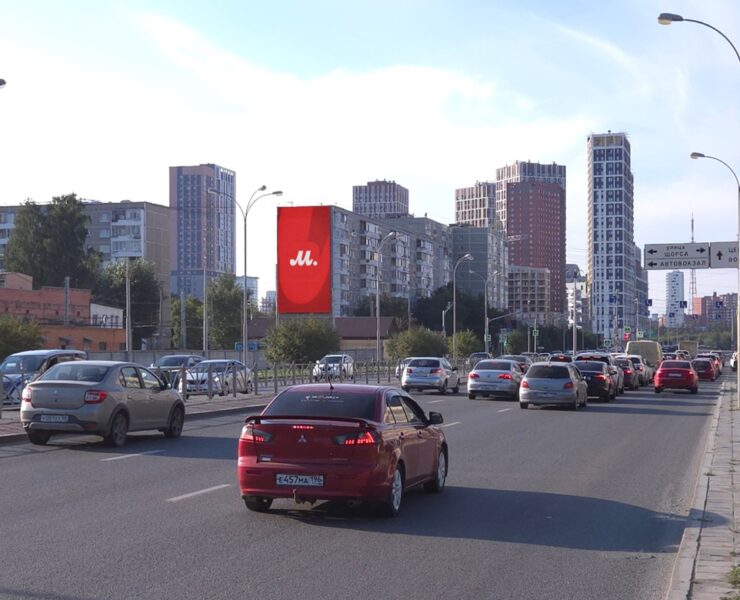 mediafasad v ekaterinburge sunlight outdoor 2025