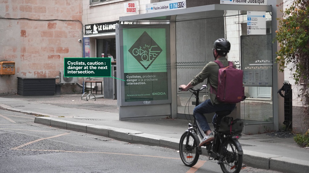 Skoda представляет билборды безопасности 3 safety billboards1