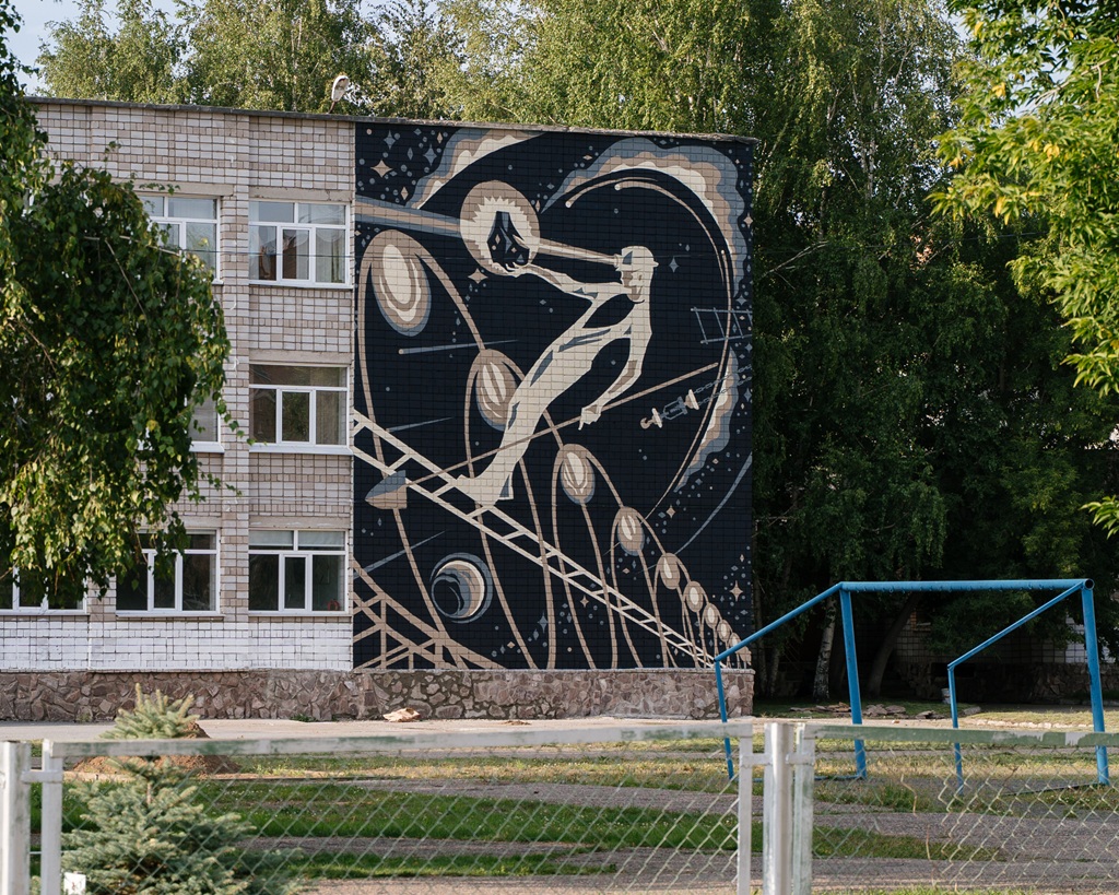 В паблик-арт фестивале «Смена» приняли участие 20 художников 5 nazarovo vasilij karmazin