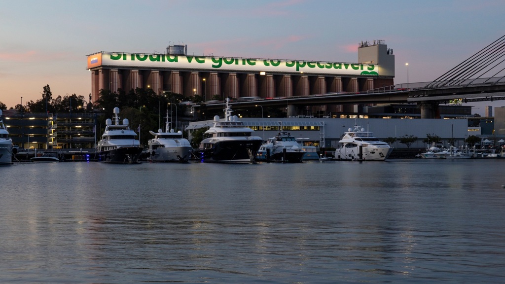 Победители премии Media Week Awards 2025 3 specsavers ooh glebe