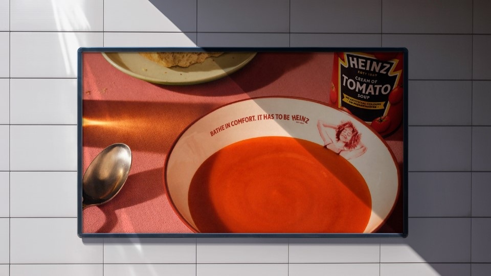 heinz invites brits to bathe in soup