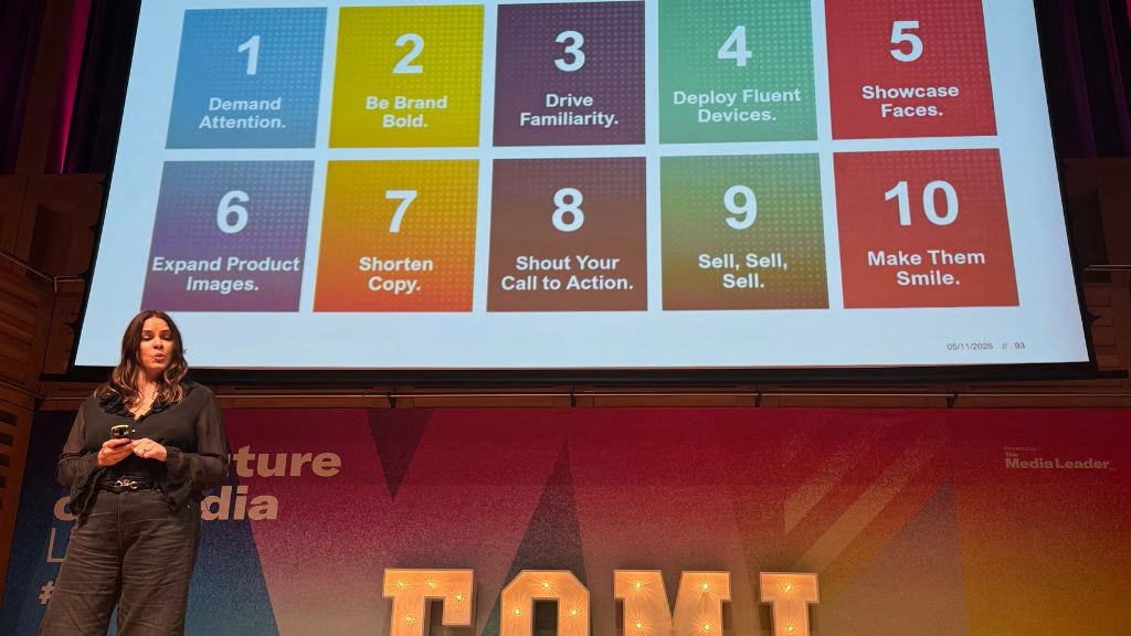 Идеальный постер: десять шагов от JCDecaux, которые заставят вас задуматься 2 jcdecauxs ten steps to earn a double take