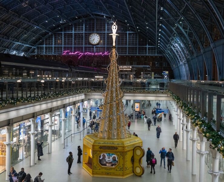 st pancras x gosh christmas tree