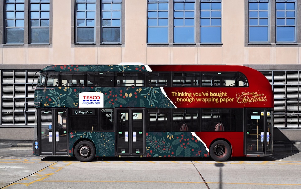Tesco и Waitrose идут разными путями к рождественским праздникам 3 tesco bus
