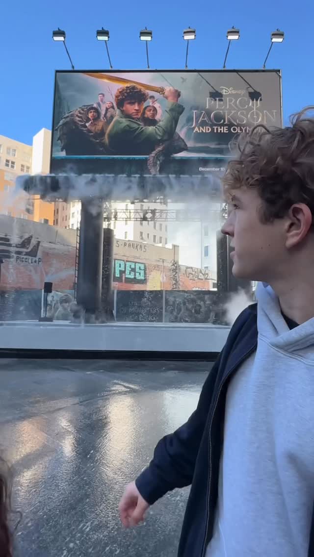 photo 2025 12 06 18 05 02