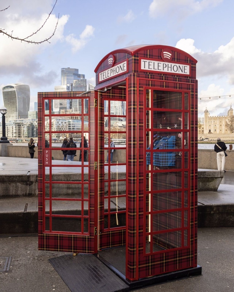 Spotify выходит на улицы с поздравлениями артистам 3 spotify hits the streets with bold shoutouts to uk artists1