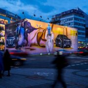 csm slider stroeer aussenwerbung giant duesseldorf bmw