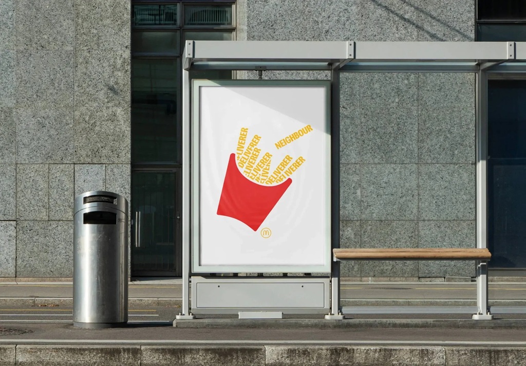 mcdonalds sublime lart de se faire piquer ses frites dans une campagne minimaliste2
