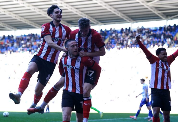 lincoln promoted to championship with win at reading