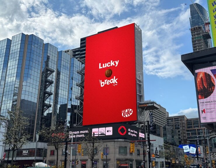 kitkat gives toronto maple leafs fans a ‘lucky break with ooh tapping into sports culture
