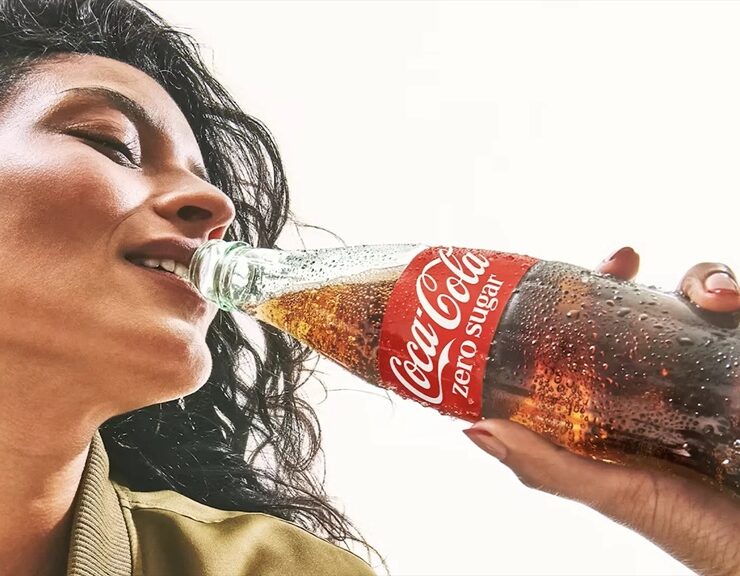 coca cola refreshes visual identity1