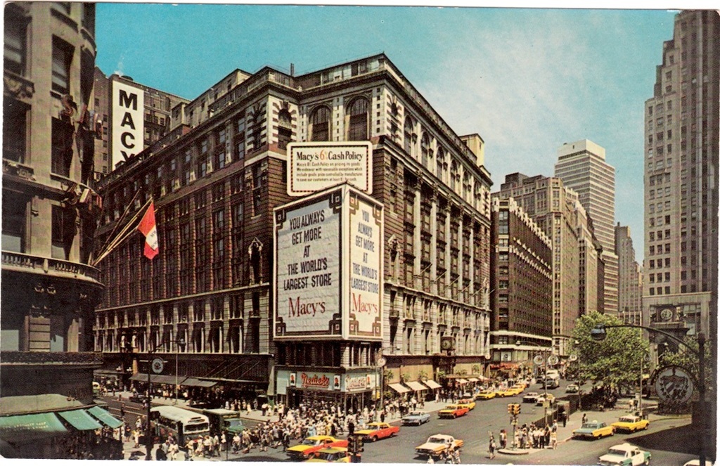 Красная сумка исчезла. Что скрывалось за ней 100 лет? 3 macys herald square c. 1964