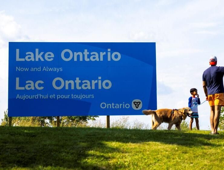 canada installs large lake ontario sign in latest jab at us 2