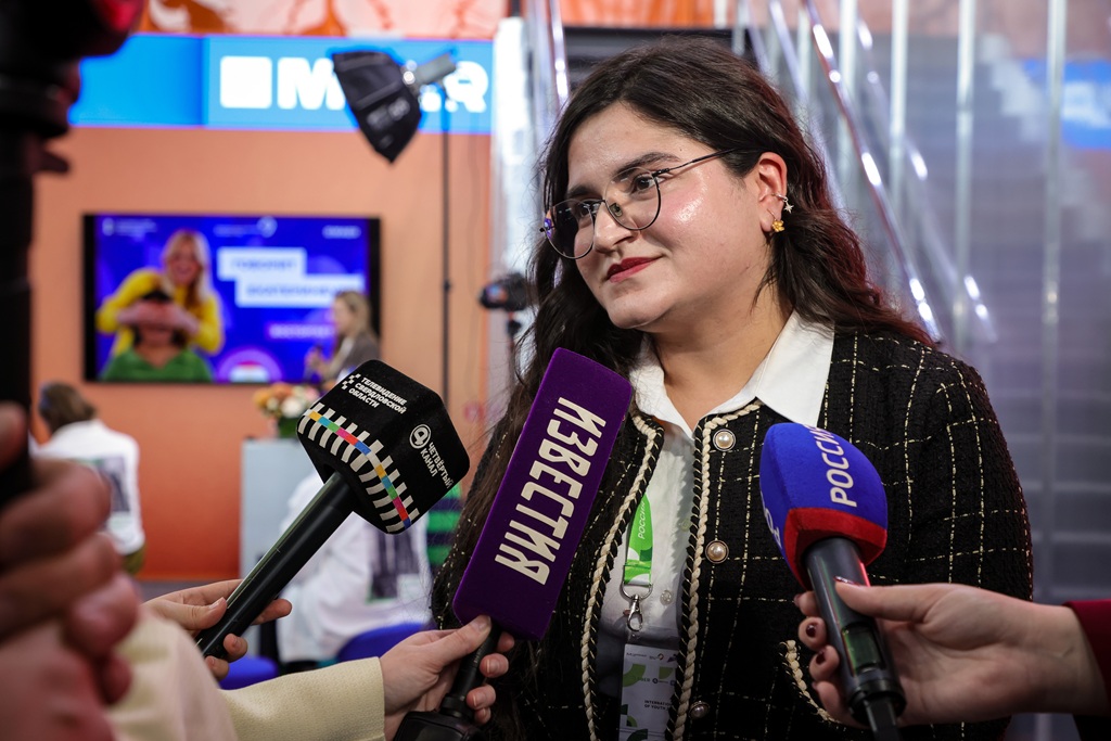 МАЕР представил проект «Говорит Екатеринбург»: русский культурный код через истории участников Международного фестиваля молодёжи 6 avf 2360